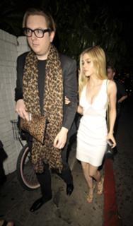 Nicola Peltz Beckham feet photo thumbnail