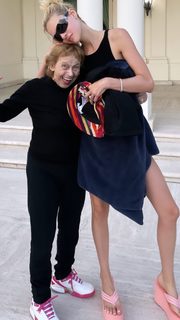 Nicola Peltz Beckham feet photo thumbnail