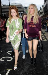 Nicola Roberts feet photo thumbnail