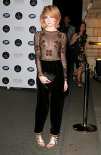 Nicola Roberts feet photo thumbnail