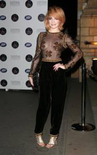 Nicola Roberts feet photo thumbnail