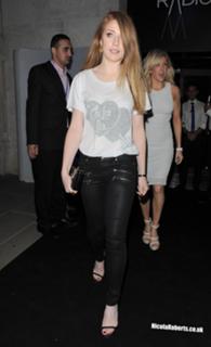 Nicola Roberts feet photo thumbnail