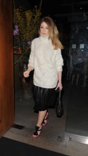 Nicola Roberts feet photo thumbnail