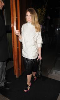 Nicola Roberts feet photo thumbnail