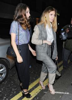 Nicola Roberts feet photo thumbnail