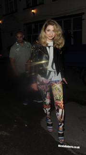 Nicola Roberts feet photo thumbnail