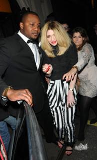 Nicola Roberts feet photo thumbnail