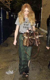 Nicola Roberts feet photo thumbnail