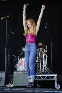 Nicola Roberts feet photo thumbnail