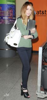 Nicola Roberts feet photo thumbnail