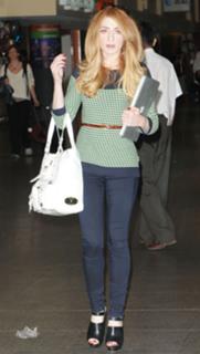 Nicola Roberts feet photo thumbnail