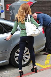 Nicola Roberts feet photo thumbnail