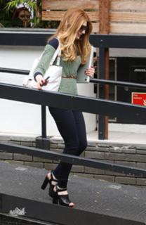 Nicola Roberts feet photo thumbnail