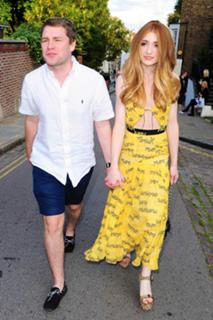 Nicola Roberts feet photo thumbnail