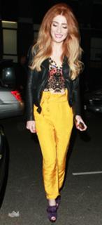 Nicola Roberts feet photo thumbnail