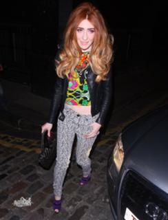 Nicola Roberts feet photo thumbnail