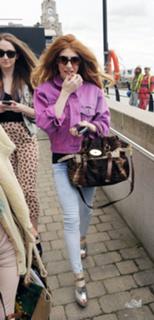 Nicola Roberts feet photo thumbnail