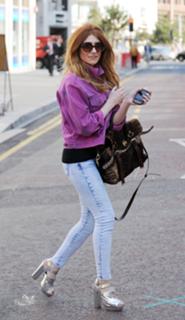 Nicola Roberts feet photo thumbnail