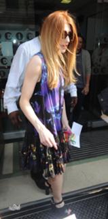 Nicola Roberts feet photo thumbnail