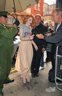 Nicola Roberts feet photo thumbnail