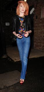 Nicola Roberts feet photo thumbnail