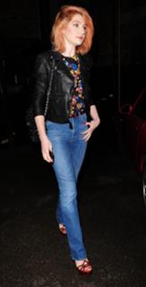 Nicola Roberts feet photo thumbnail