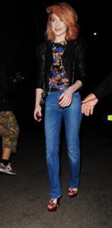 Nicola Roberts feet photo thumbnail