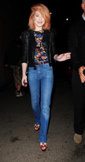 Nicola Roberts feet photo thumbnail