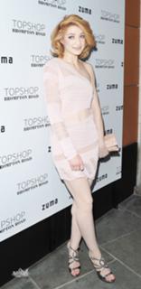 Nicola Roberts feet photo thumbnail