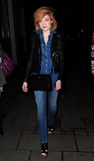 Nicola Roberts feet photo thumbnail