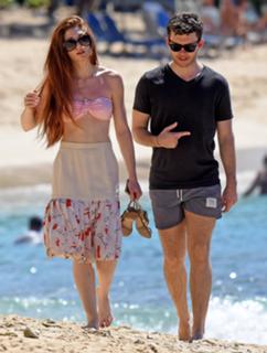 Nicola Roberts feet photo thumbnail
