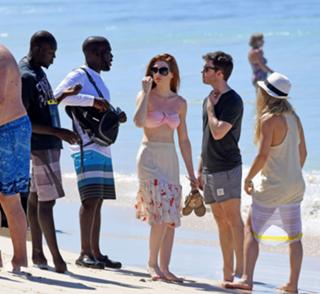 Nicola Roberts feet photo thumbnail