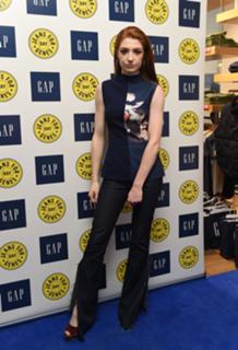 Nicola Roberts feet photo thumbnail