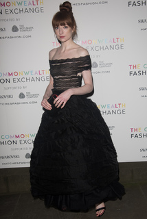 Nicola Roberts feet photo thumbnail