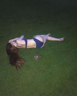 Nicola Roberts feet photo thumbnail