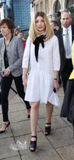 Nicola Roberts feet photo thumbnail