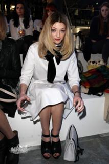 Nicola Roberts feet photo thumbnail