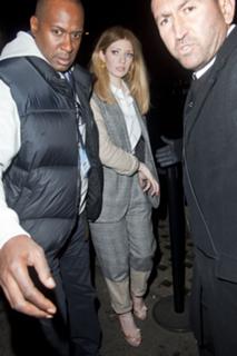 Nicola Roberts feet photo thumbnail