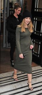 Nicola Roberts feet photo thumbnail