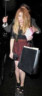 Nicola Roberts feet photo thumbnail