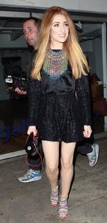 Nicola Roberts feet photo thumbnail