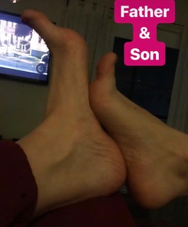 Nicole Aimée Schreiber feet photo 3