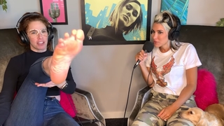 Nicole Aimée Schreiber feet photo 10