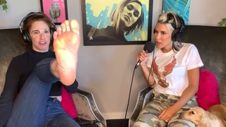 Nicole Aimée Schreiber feet photo 9