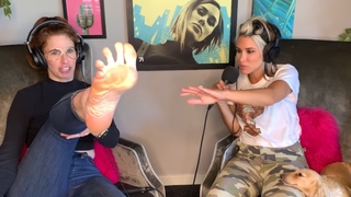 Nicole Aimée Schreiber feet photo 8