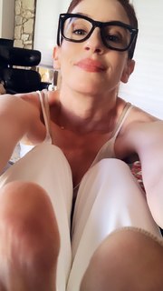 Nicole Aimée Schreiber feet photo 4