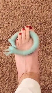 Nicole Aimée Schreiber feet photo 18