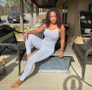 Nicole Alexander feet photo thumbnail