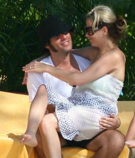 Nicole Appleton feet photo 2
