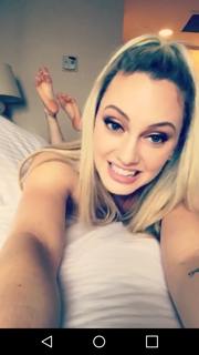 Nicole Arbour feet photo 5